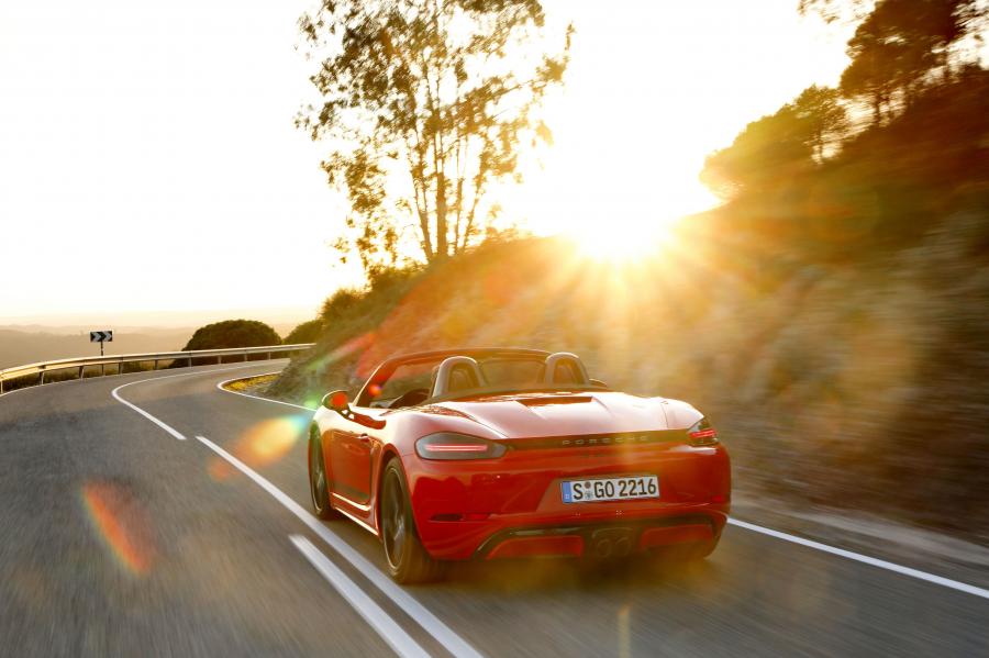  Porsche 718 Boxster T (982) 2019 года  (WW) (фото 19 из 52)